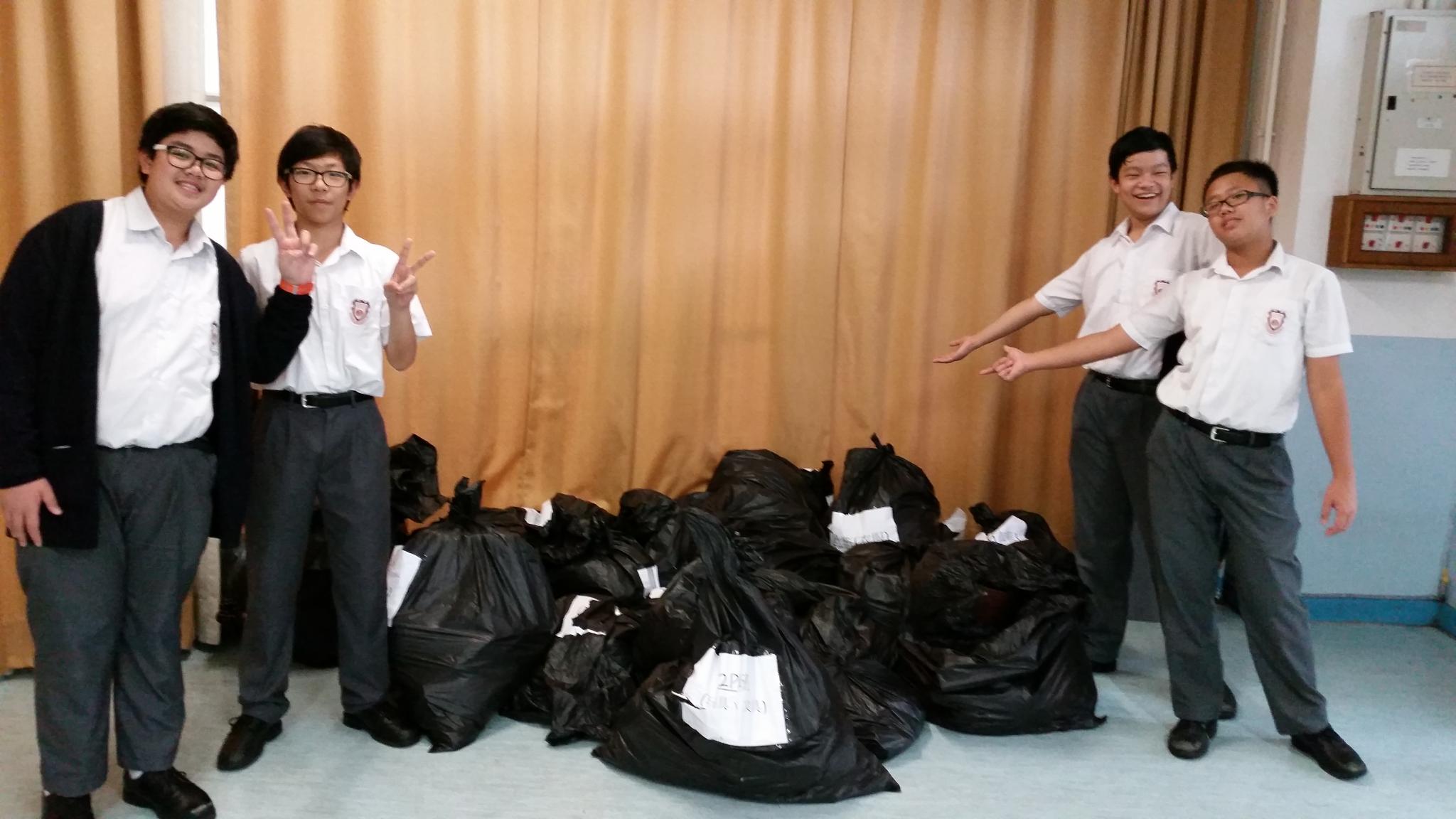 Look at all the old clothes, toys, stationery that are being donated by students and teachers. 