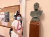 Our lovely student took a photo with the statue of Loke Yew, a benefactor of the university.