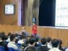 A career expert shares his thoughts about job values with students.